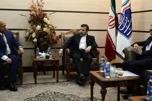 حمایت دولت یازدهم از حضور اپراتور ترکسل در ایران/ اهداف پشت پرده سفر مدیرعامل ترکسل به تهران سانسور شد