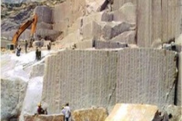 تولید محصولات معدنی در دولت روحانی کاهش یافت/ سنگ آهن، مس و فولاد خام پایین‌تر از ظرفیت تولید می‌شوند