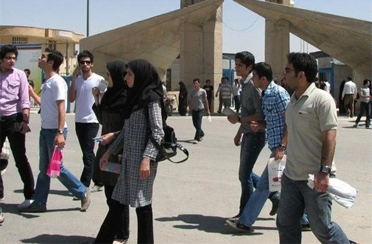 موج اعتراضات دانشجویان به قوانین سنواتی تحصیلی