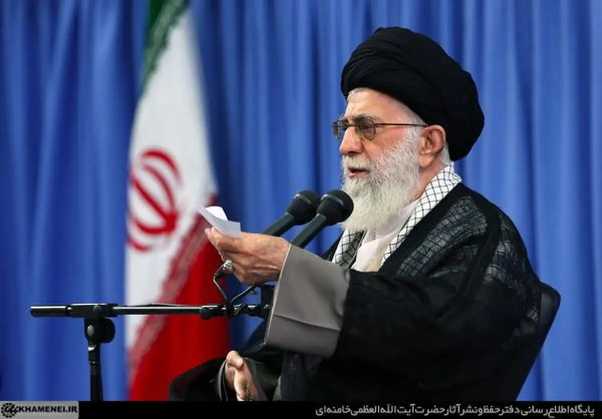 رهبر انقلاب سناریوی طراحی شده برای دوقطبی کردن جامعه را بهم زدند