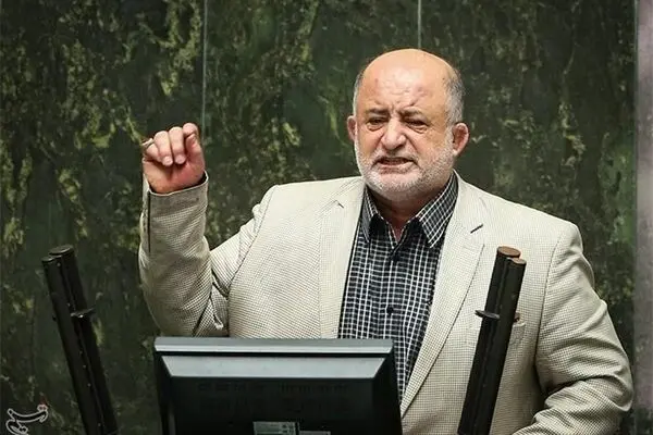 اگر مجلس نهم نبود بعضی مملکت را دو دستی تقدیم دشمن کرده بودند