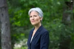 عربستان تامین‌کننده مالی تروریست‌ها است/ اسرائیل سلاح هسته‌ای دارد نه ایران