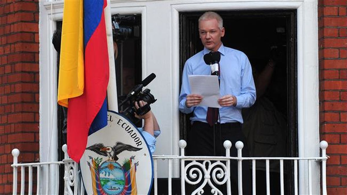 لغو سخنرانی "جولیان آسانژ" در سفارت "اکوادور" به دلایل امنیتی