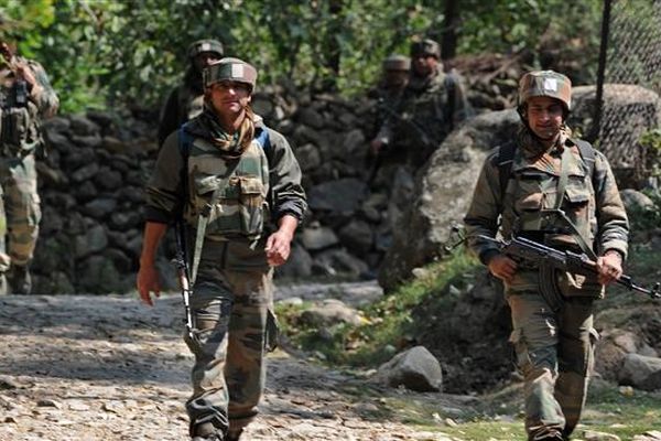دو سرباز پاکستانی در درگیری با نیروهای هندی کشته شدند