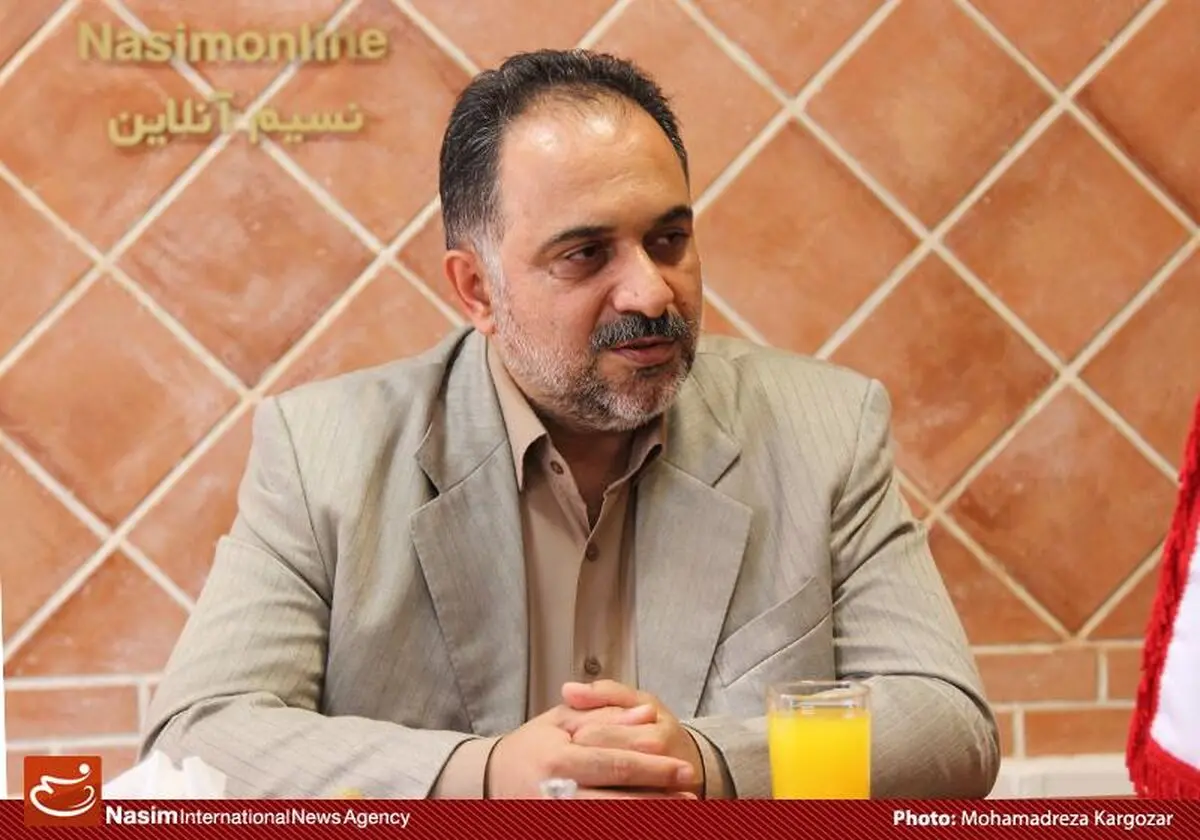 سیم‌کارت‌های بی‌نام و نشان باید تعیین تکلیف شوند/ ورود فناوری بدون پیوست فرهنگی باعث آسیب به جوانان شده/ هک "وای‌فای"جزء بالاترین جرایم فضای مجازی است