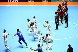 پاداش با منت نتیجه تاریخ‌سازی تیم ملی فوتسال/ سومی جام‌جهانی سه هزار دلار ارزش دارد؟
