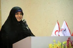 ارائه خدمات پزشکی رایگان به عزاداران/ توزیع نذورات عاشورایی داوطلبان بر سر ۵ هزار سفره حسینی