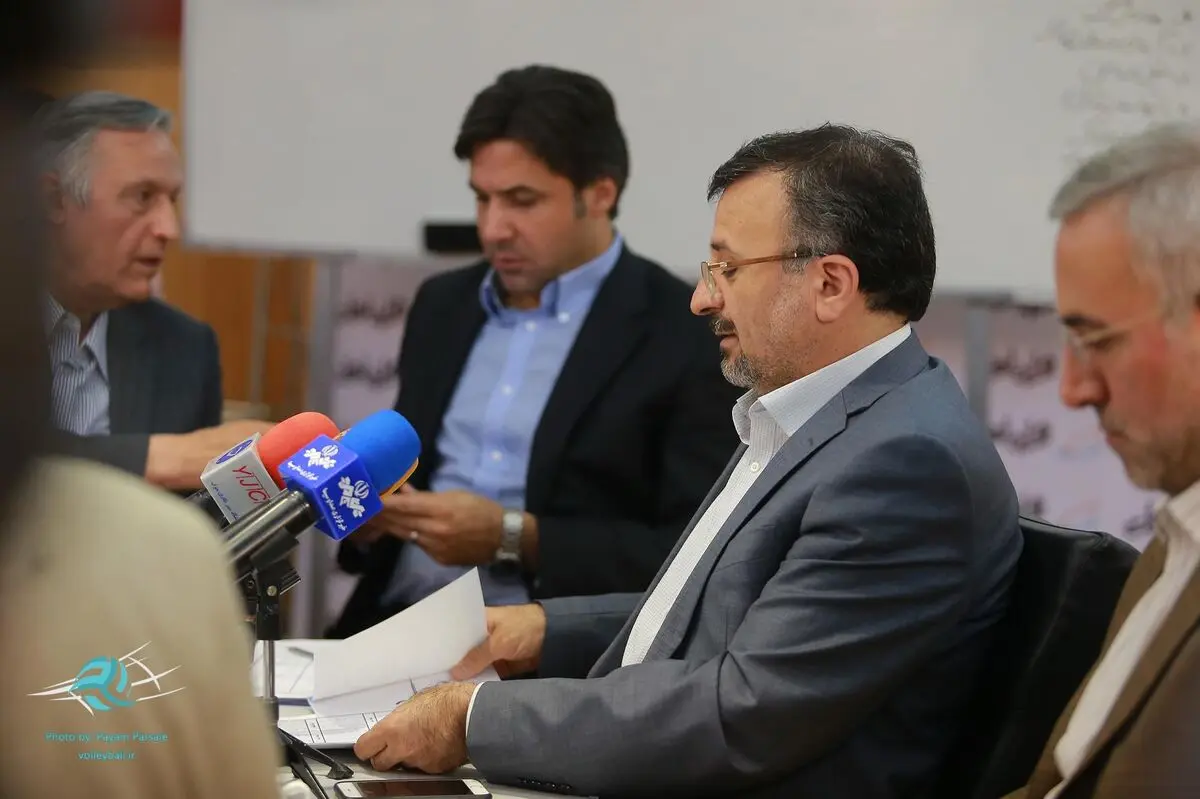 داورزنى و افشاردوست راهى کنگره جهانى والیبال شدند