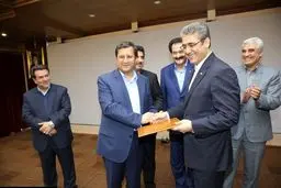 بازگشت بی سر و صدای یک مدیر معزول به نظام بانکی!/ احتمال رفتن معتمدی از اقتصاد نوین قوت گرفت