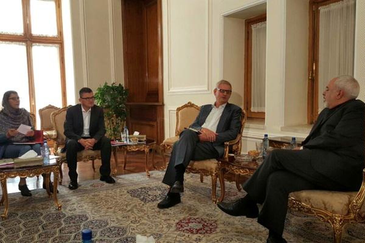 ظریف با وزیر سابق امور خارجه سوئد دیدار کرد