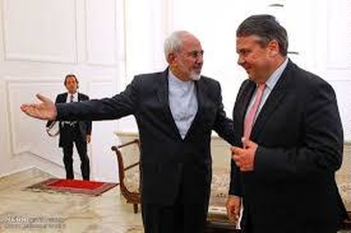حضور "زیگمار گابریل" در ایران ضد اقتصاد مقاومتی است/ آلمان به دنبال صادرات کالا به ایران است!/ با وزیر اقتصاد آلمان قرارداد نبندید