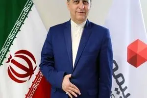 در هیچ جای دنیا صنعت بیمه چنین رفتاری با مردم نمی‌کند/ مردم را مجبور به خرید بیمه نامه‌های قدیمی کردیم!