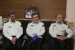 روحیه صبر و انقلابی خانواده شهدا برای ما درس است