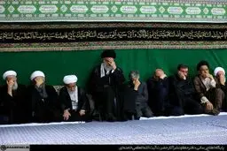 دومین شب مراسم عزاداری امام حسین(ع) در حضور رهبر انقلاب برگزار شد + تصاویر