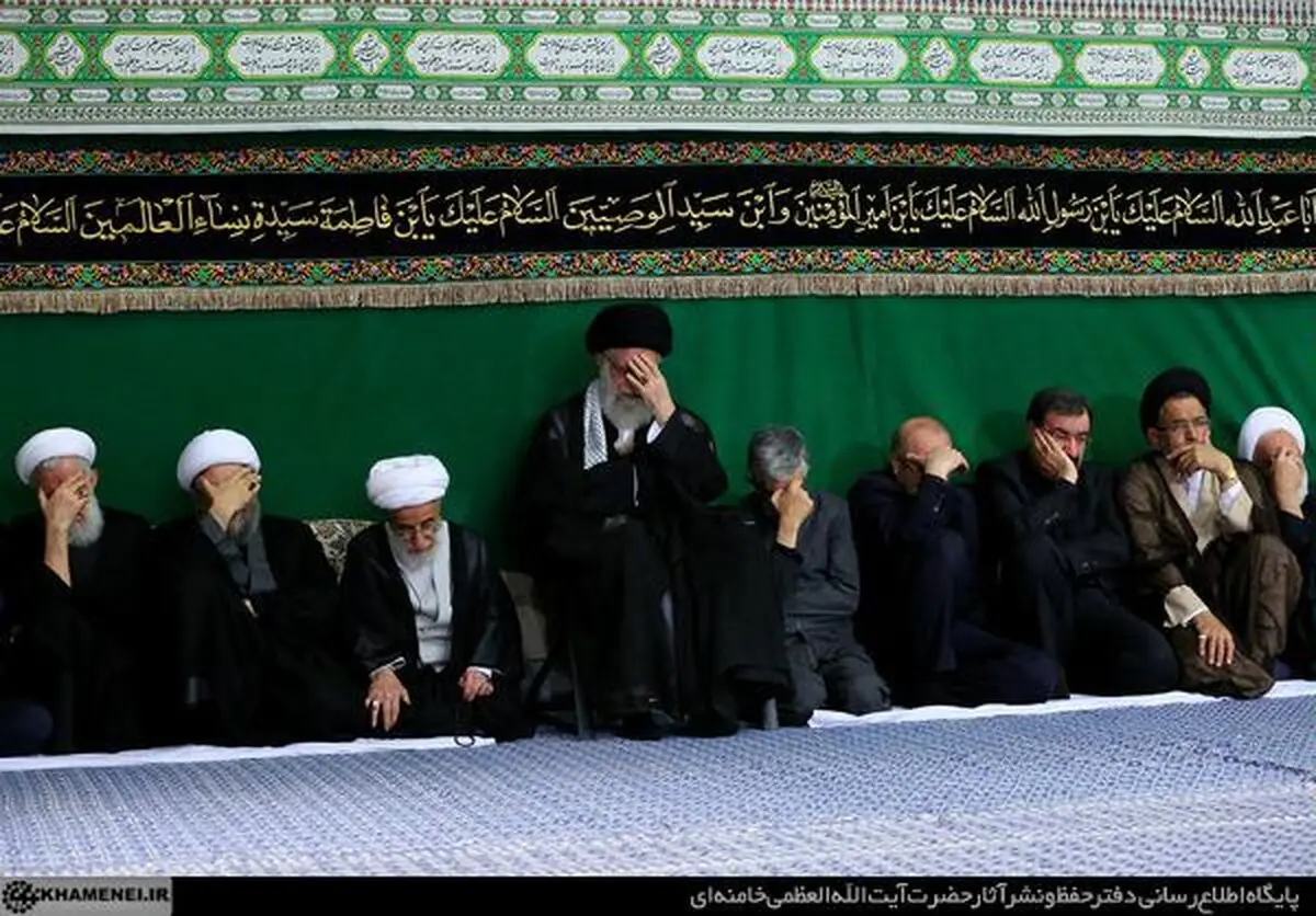 دومین شب مراسم عزاداری امام حسین(ع) در حضور رهبر انقلاب برگزار شد + تصاویر