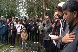 یک روز با اهالی 