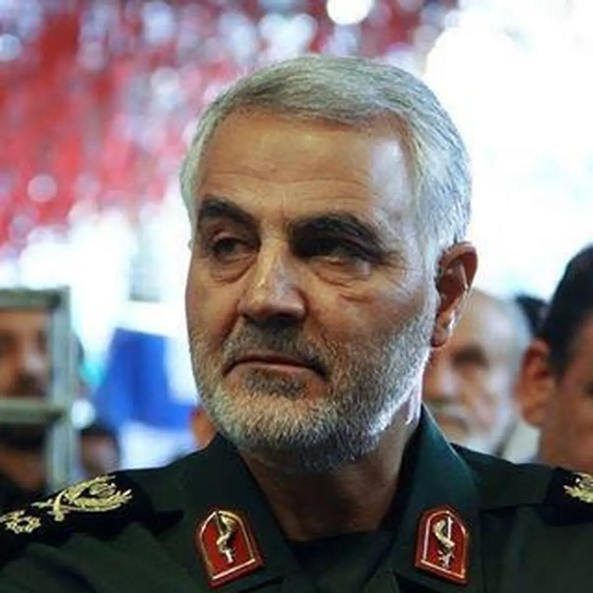 نامه حاج قاسم سلیمانی در اجرای پایانی نمایش "سینا سینا عباس" خوانده شد