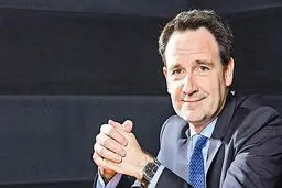 مدیر شرکت توتال: با دولت روحانی تفاهم‌نامه محرمانه امضا کردیم!/ ریسک حضور در ایران را می‌پذیریم