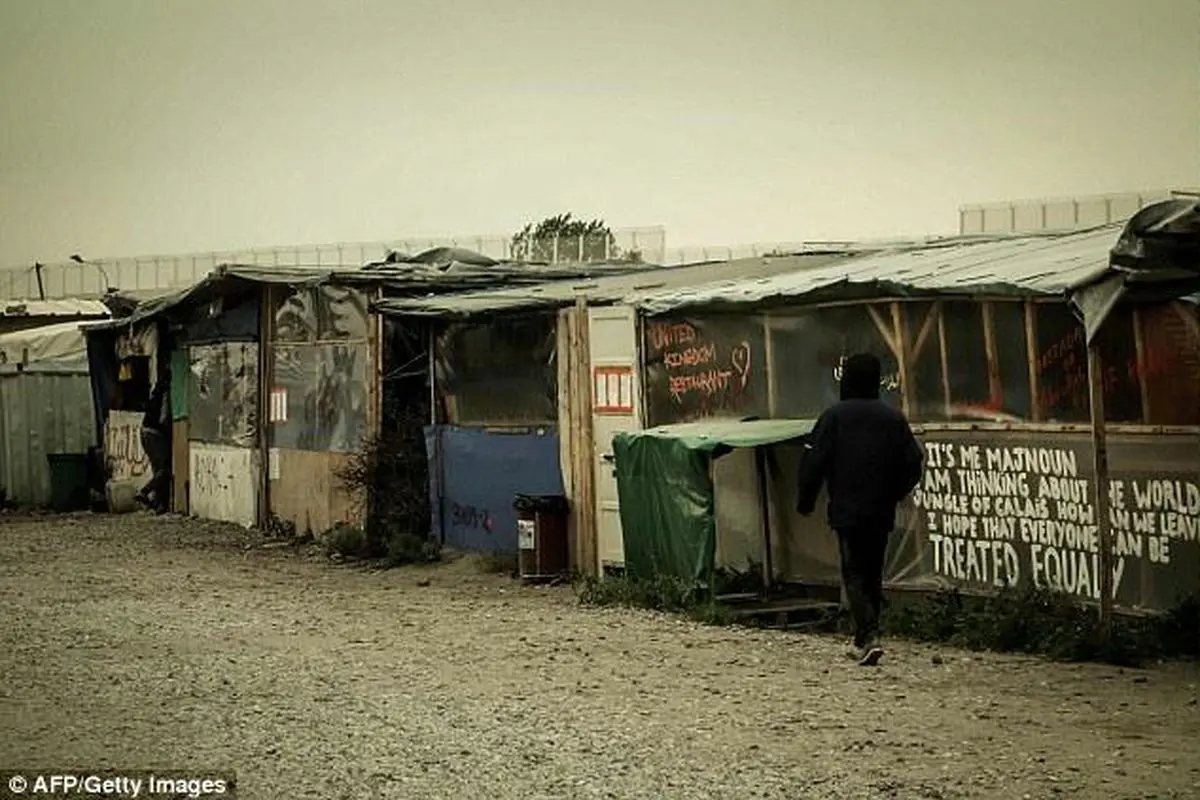 تبانی فرانسه و انگلیس برای تخریب تنها سرپناه هزاران آواره