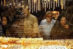 افزایش قیمت دلار تا ۳۶۰۰ تومان تقصیر بانک مرکزی است/ قیمت طلا پایین‌تر از این هم می‌آید