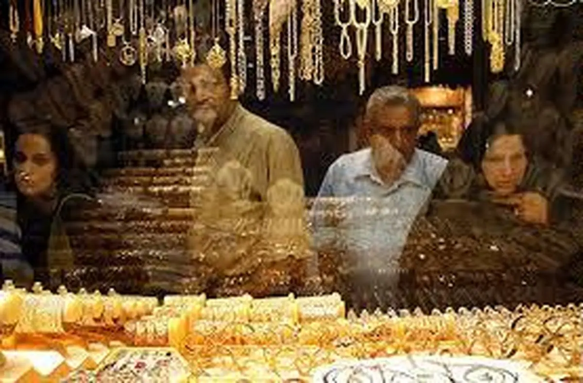 افزایش قیمت دلار تا ۳۶۰۰ تومان تقصیر بانک مرکزی است/ قیمت طلا پایین‌تر از این هم می‌آید