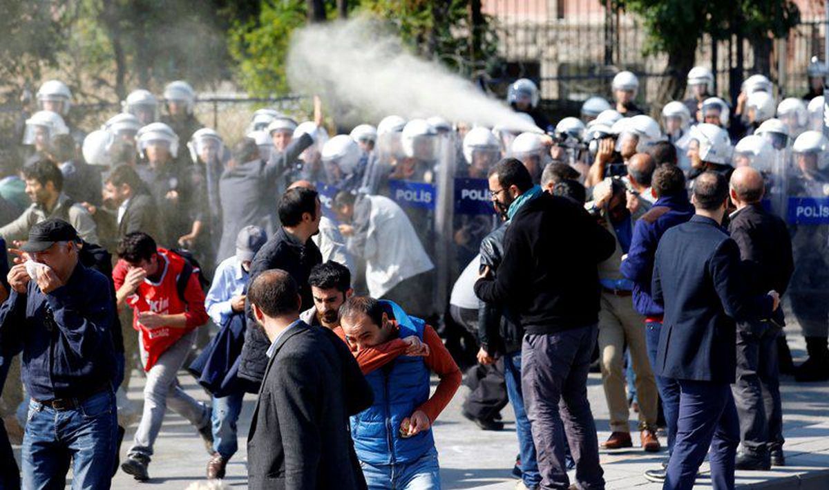 درگیری پلیس ترکیه با معترضان حامی کردها در "آنکارا"