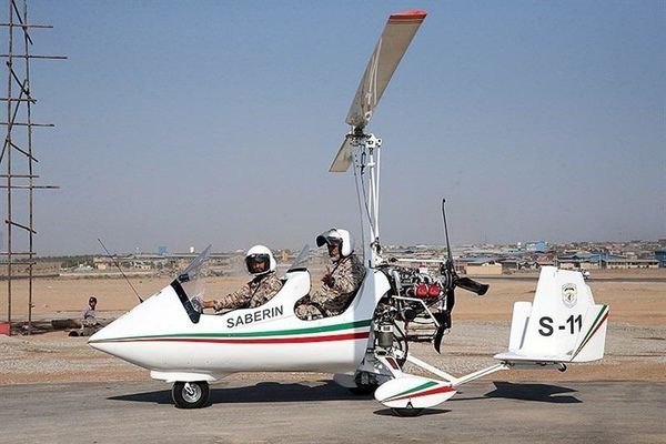 سانحه برای یک فروند هواپیمای سپاه در ایرانشهر و شهادت خلبان/ هواپیما با کابل برق برخوردی نداشته است
