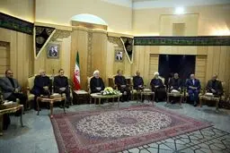 کشتار مردم مسلمان یمن در ماه حرام باورکردنی نیست/ از فرهنگ عاشورا باید برای ثبات و پیشرفت دنیای اسلام و آسیا بهره گرفت