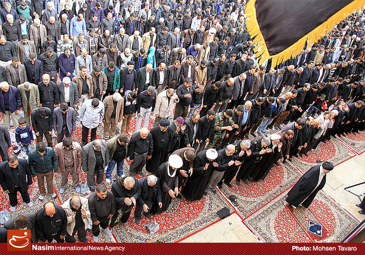 شور حسینی در سراسر کشور/ اقامه نماز ظهر عاشورا در ایران اسلامی