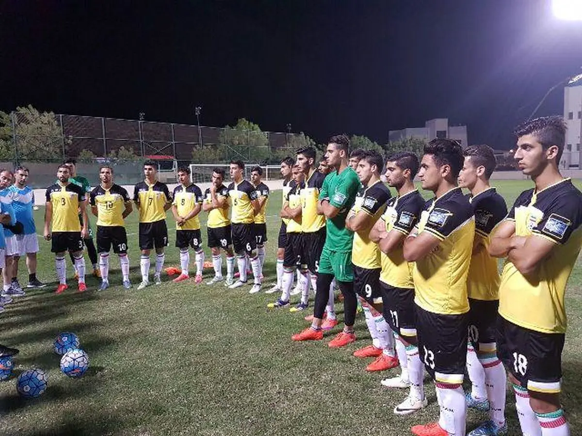 تساوی ایران ۱۰ نفره مقابل قطر در نخستین گام