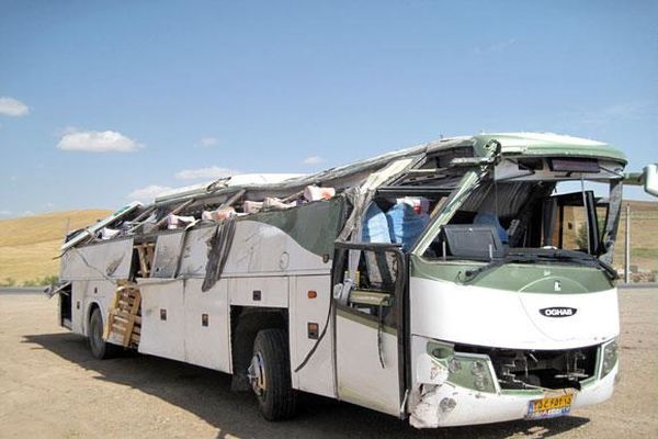 واژگونی اتوبوس در خراسان رضوی ۱۳ مصدوم برجای گذاشت