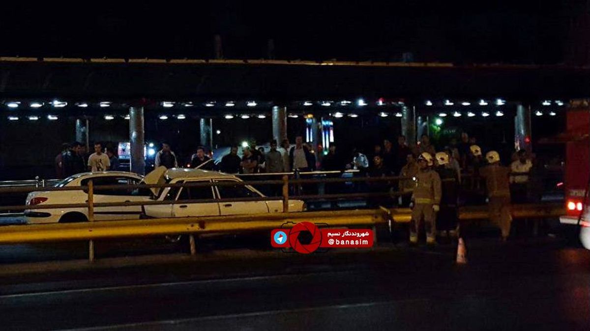 عکس خبری :: تصادف دو خودرو در خط ویژه اتوبان بسیج