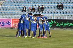 نخستین برد فصل برای گسترش فولاد/ کمالوند با ۳ گل از قعر جدول جدا شد + جدول لیگ