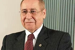 عدم انتشارِ به موقع ترازنامه بانک مرکزی به صلاح کشور نیست/ این تاخیر غیر عادی است!