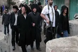 یورش هتاکانه صهیونیست‌ها به صحن‌ مسجد الاقصی