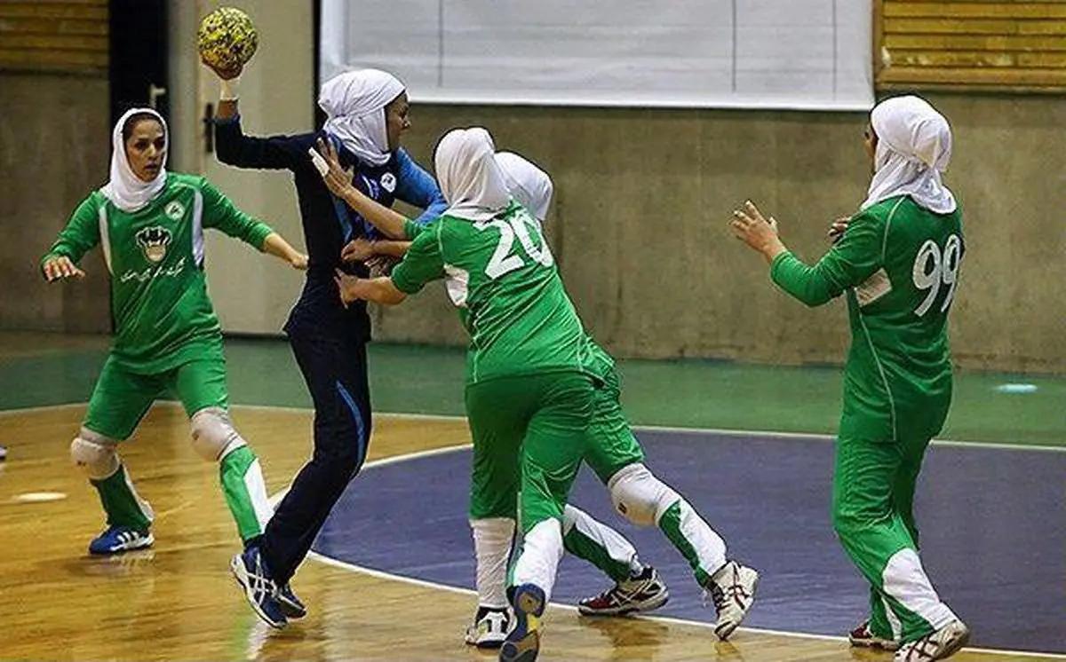 پیروزی هندبالیست‌های بم و لارستان در هفته نخست لیگ بانوان