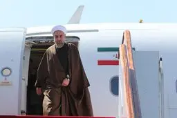 روحانی وارد اراک شد