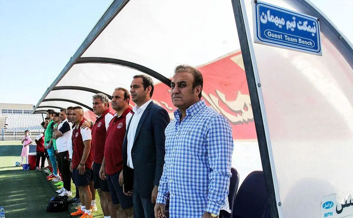 کاظمی با سیاه‌جامگان قطع همکاری کرد