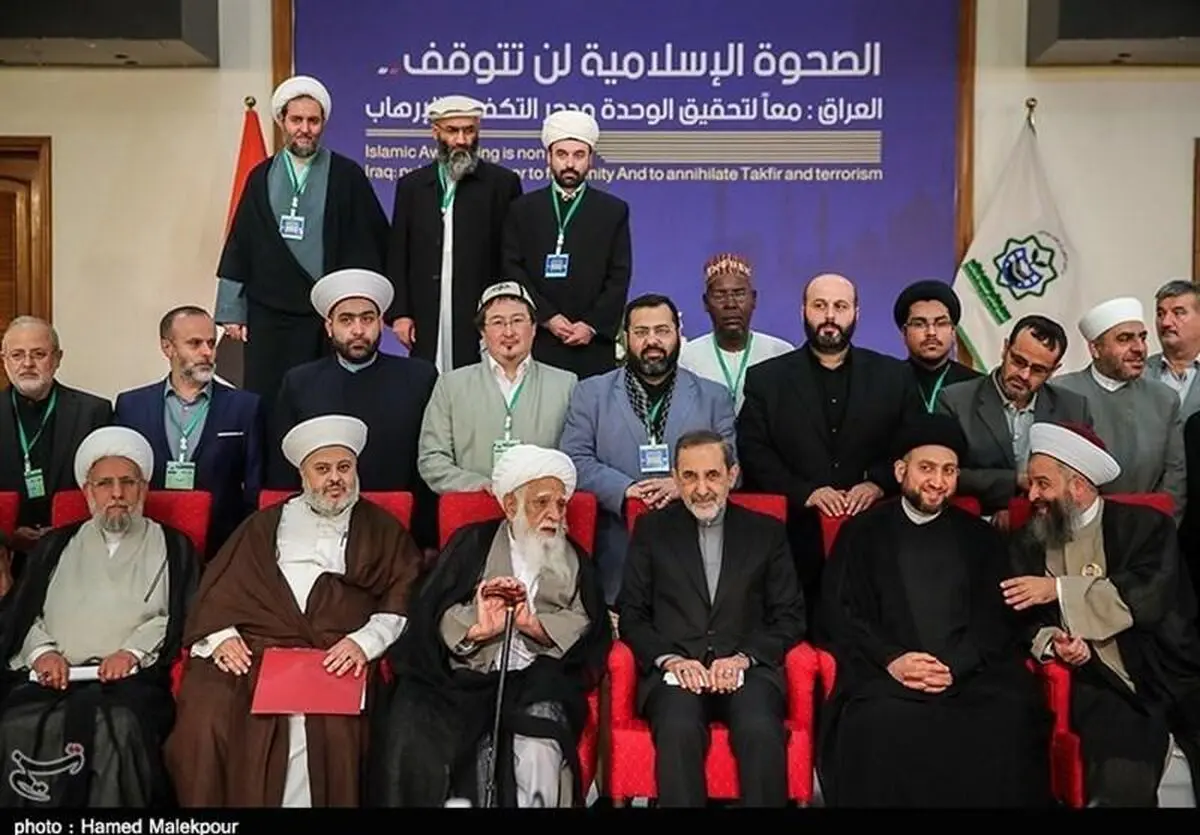 شکوفایی بیداری اسلامی با پرچمداری آیت‌الله خامنه‌ای/ تهاجم نامشروع عربستان به یمن مصداق جنایت جنگی است