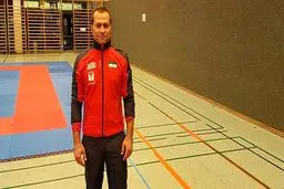 حقیقی در نخستین گام به پیروزی رسید