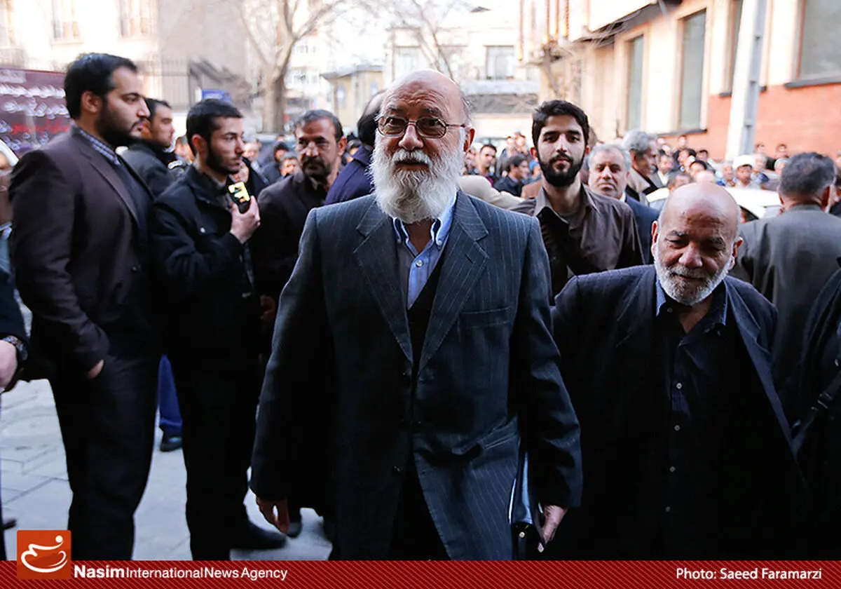 مهدی چمران در "دست خط " این هفته از املاک نجومی می گوید