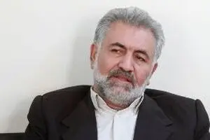 دولت اصلی‌ترین جایی است که برای فعالیت صنایع مانع‌تراشی می‌کند/  اکثر بانک‌ها خلاف می‌کنند و از صنعت‌گر قرارداد سفید امضا می‌خواهند