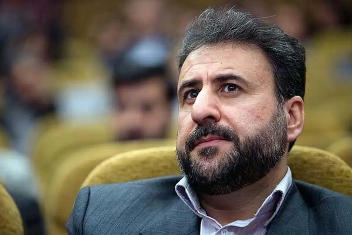 پیشنهاد دانش‌آشتیانی برای "لائیک شدن" نظام آموزشی ایران/ تحصیلات ایشان به کار آموزش و پرورش نمی‌آید