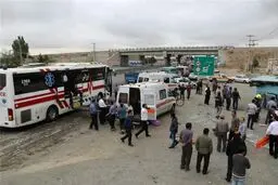 برخورد مینی‌بوس با کامیون برای ۱۷ مسافر حادثه آفرید