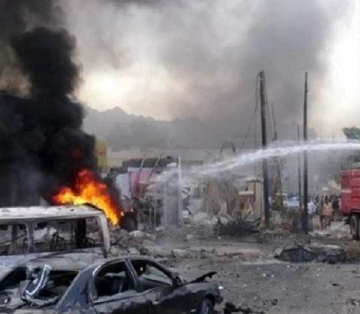 انفجار بمب مقابل ساختمان بانک مرکزی یمن