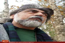 هشتم آبان، سالروز پرواز ابدی قیصر امین پور است