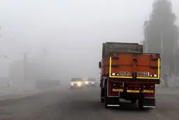 مه‌گرفتگی در جاده‌های دو استان/ ترافیک درباند جنوبی آزادراه کرج-قزوین