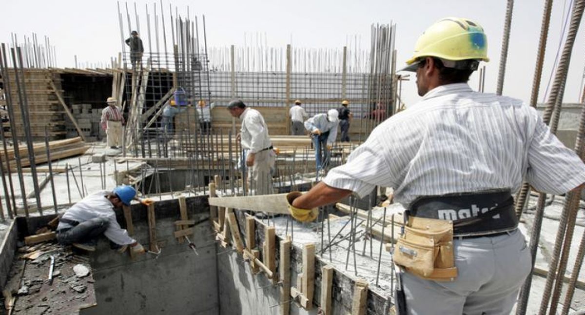۸۰ درصد کارگران ساختمانی در دولت یازدهم بیکار شدند/ دولت تدبیر و امید کارگران ساختمانی را بیمه نمی‌کند