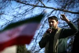 مجلس به افرادی که با جریان فتنه مرزبندی ندارند اعتماد نکند