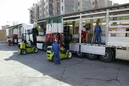 حرکت ۶ دستگاه تریلر حاوی اقلام دارویی برای خدمت‌رسانی به زائرین اربعین